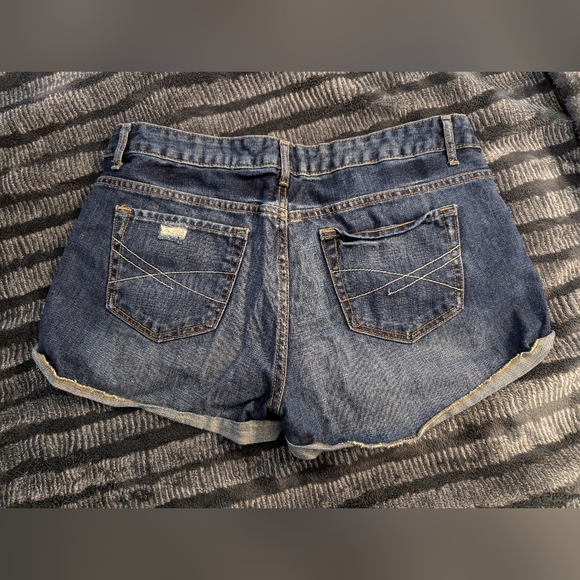 3 Pairs Aeropostale Shorts SZ13/14 - Picture 6 of 11